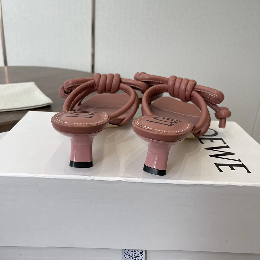 Loewe Women Flamenco Knot Sandal in Lambskin-Pink LLSP465X10