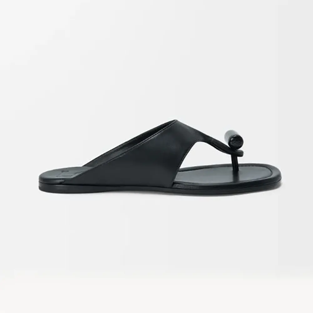 Loewe Women Toggle Flat Sandal in Shiny Smoot Calfskin-Black L815465XB9
