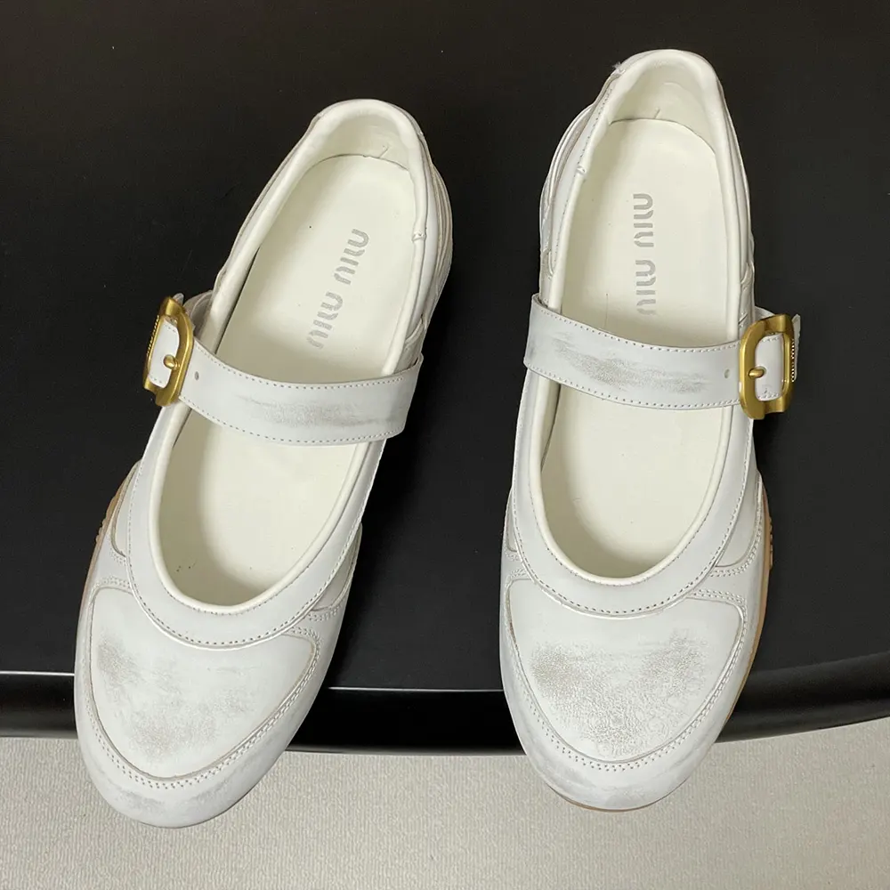 Miu Miu Women Gymnasium Leather Ballerinas With Strap and Buckle 5F686E