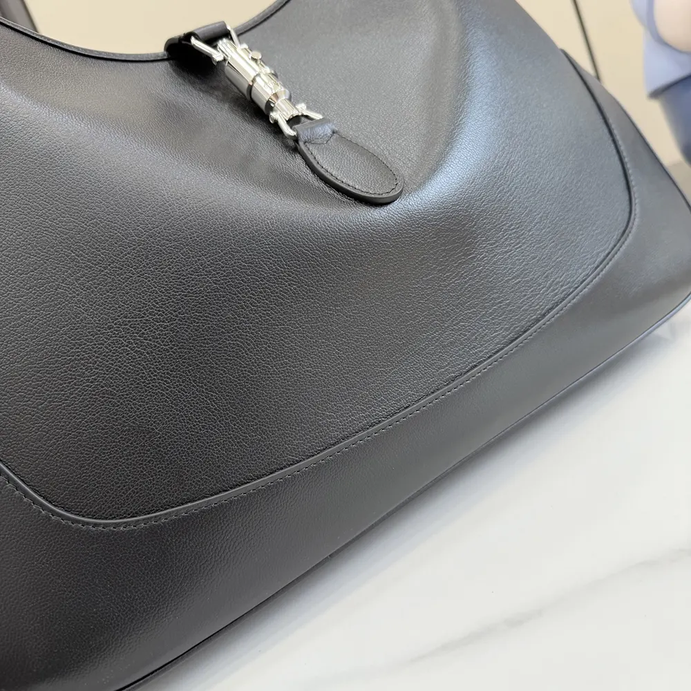 Gucci Unisex Jackie 1961 Large Crossbody Bag-Black 863279AAGGU