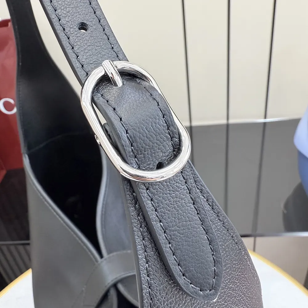 Gucci Unisex Jackie 1961 Large Crossbody Bag-Black 863279AAGGU