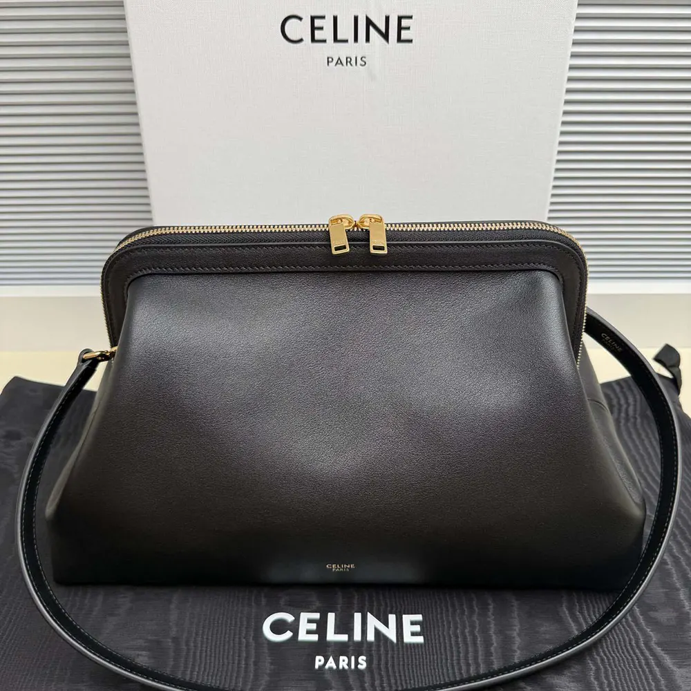 Celine Women Doctor’S Pouch In Supple Natural Calfskin-Black L104J3G40