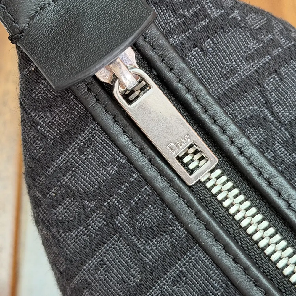 Dior Men Jett Pouch Black Dior Oblique Jacquard 2DBCA612YUS