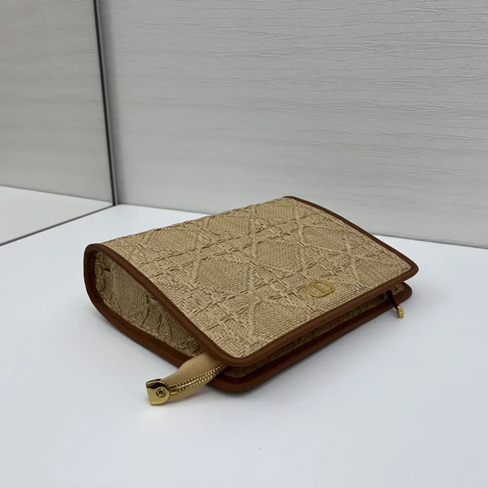 Dior Women 30 Montaigne Dea Pouch Natural Cannage Raffia S2107UMRN