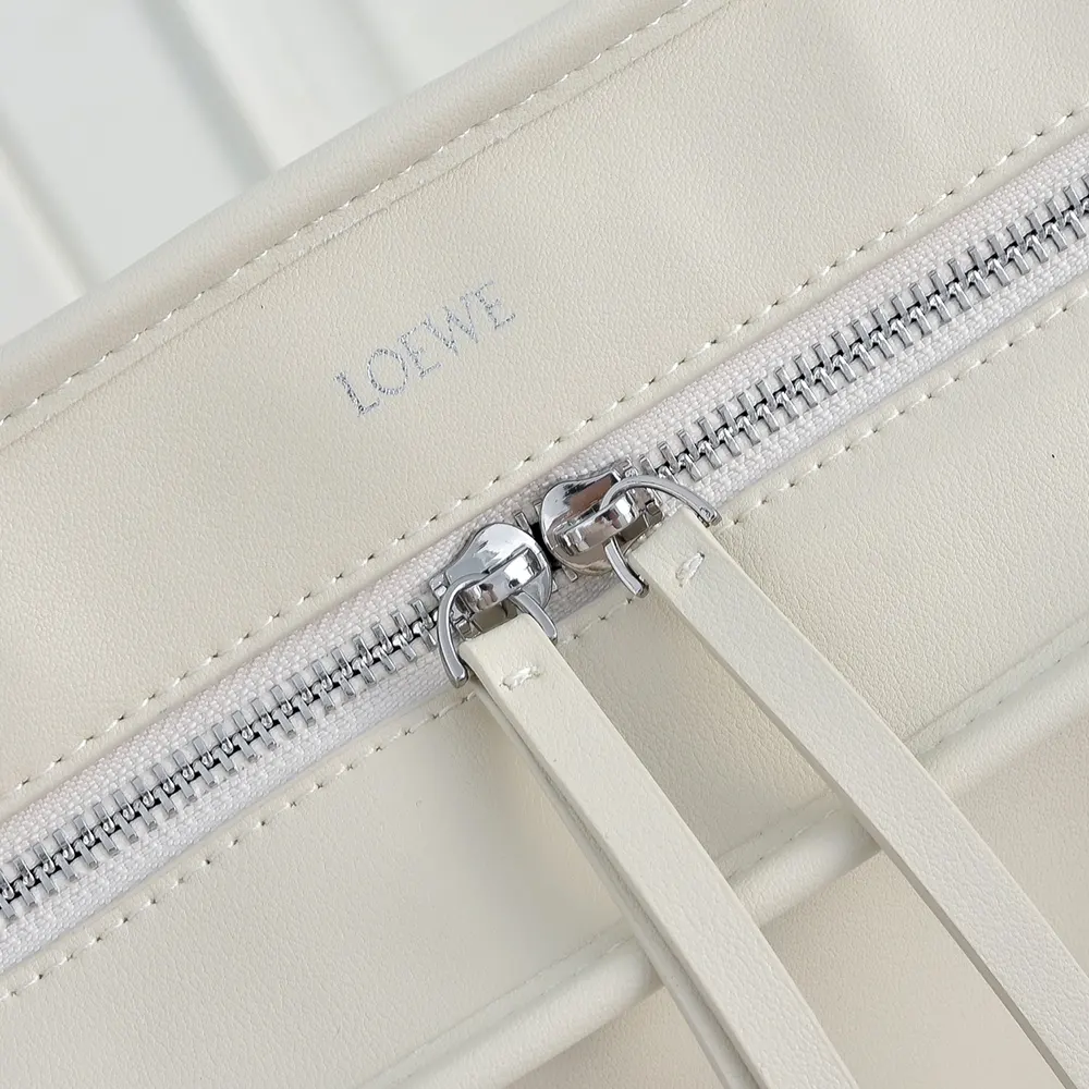 Loewe Women Large Amazona 180 Bag in Soft Calfskin-White A039ASRX02