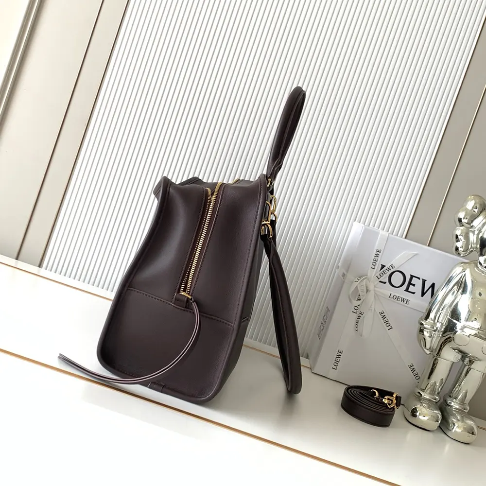 Loewe Women Medium Amazona 180 Bag in Soft Calfskin A03918MX01 - Image 32