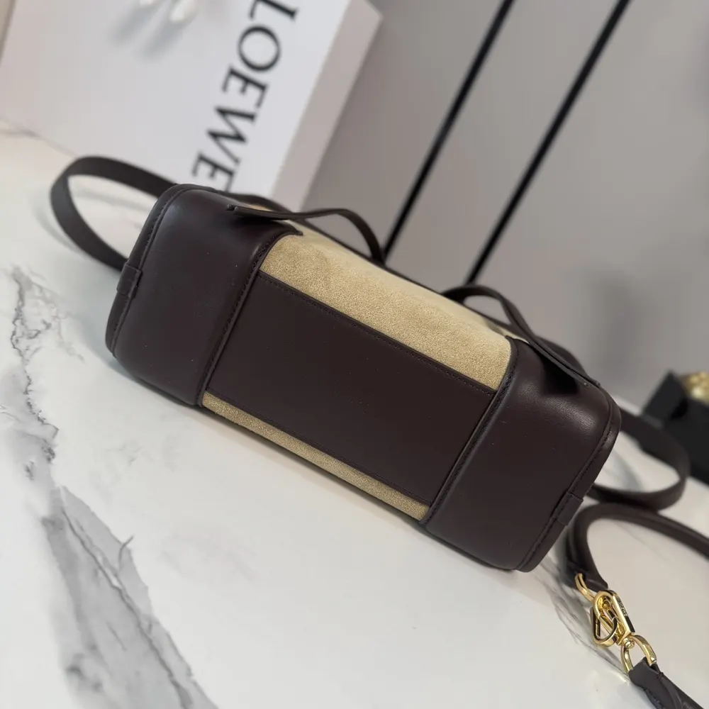 Loewe Women Small Amazona 180 Bag in Suede-Oro