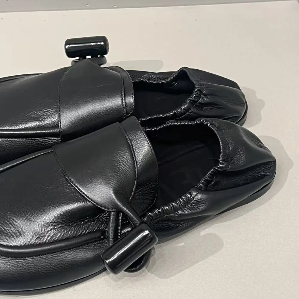 Loewe Women Toggle Loafer in Shiny Smooth Calfskin-Black L815290X20