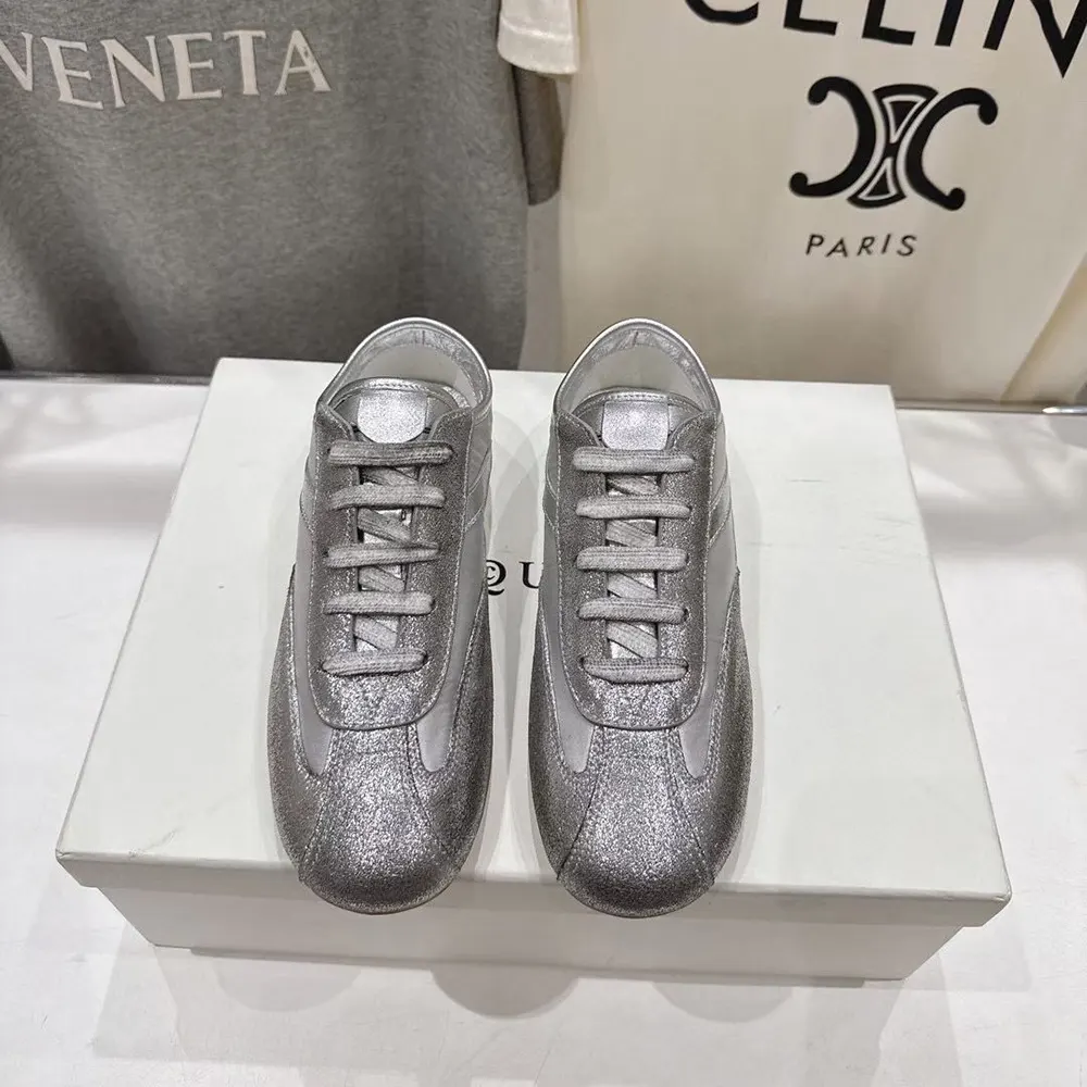 Alexander Mcqueen Unisex Boxe Sneaker in Silver 868496WI