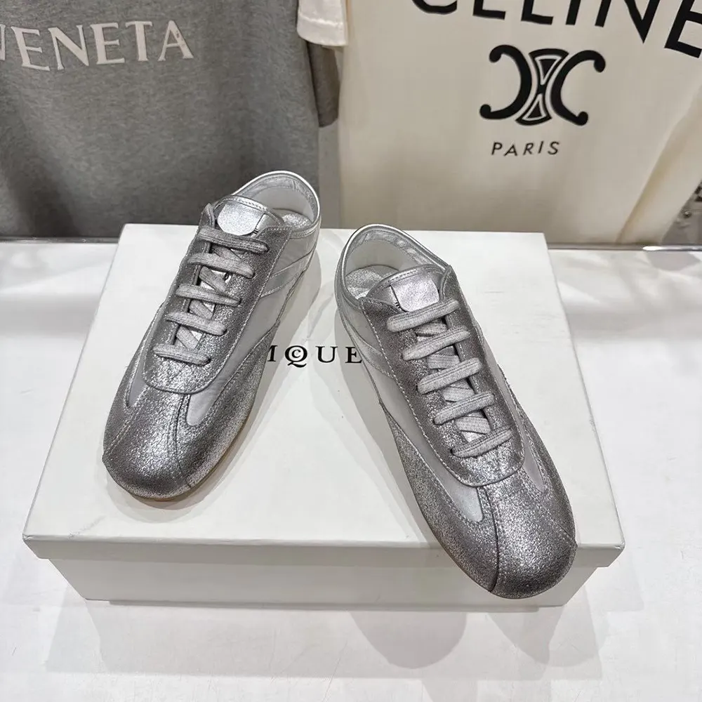 Alexander Mcqueen Unisex Boxe Sneaker in Silver 868496WI