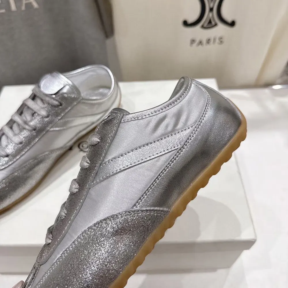 Alexander Mcqueen Unisex Boxe Sneaker in Silver 868496WI