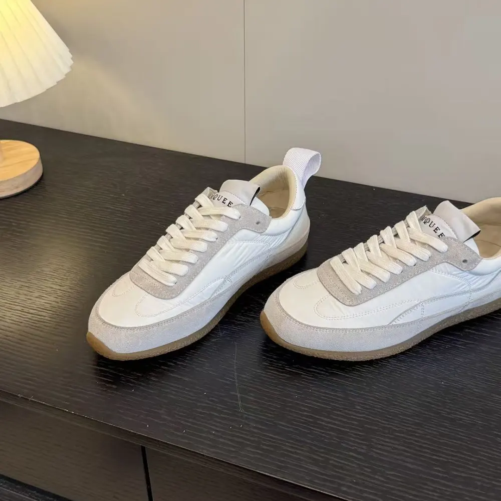 Alexander Mcqueen Unisex EC1 Sneaker in White 854015WIAJN9013