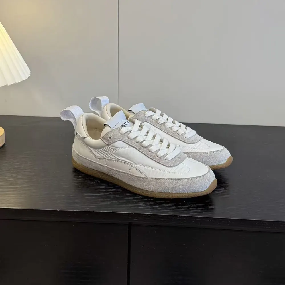 Alexander Mcqueen Unisex EC1 Sneaker in White 854015WIAJN9013