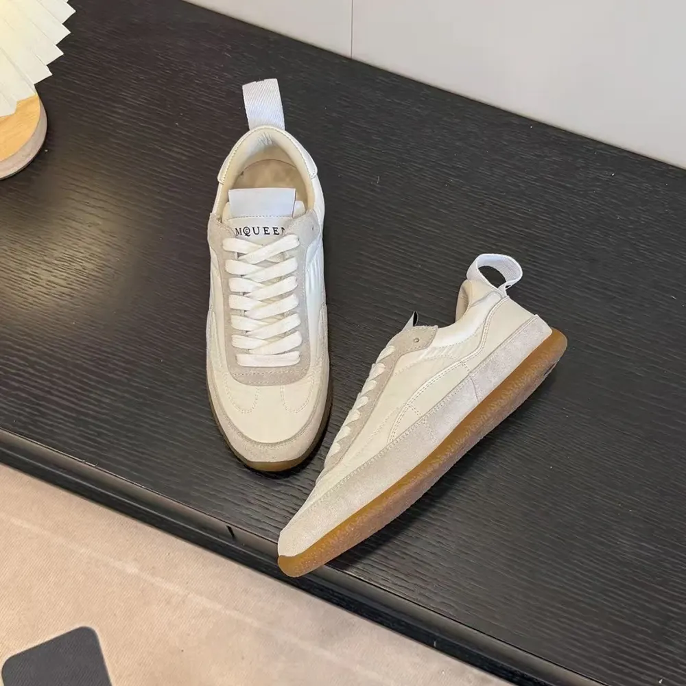 Alexander Mcqueen Unisex EC1 Sneaker in White 854015WIAJN9013