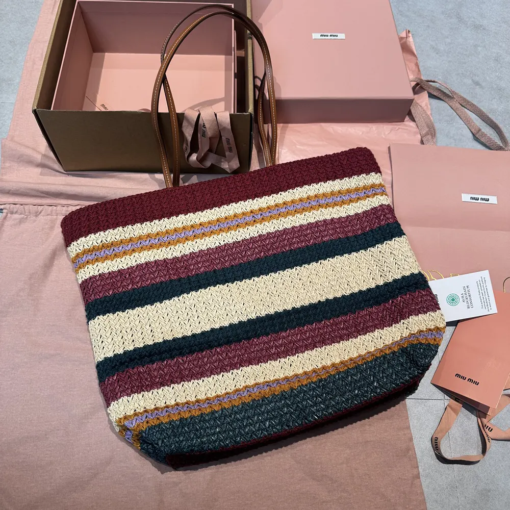 Miu Miu Women Raffia-effect Woven Tote Bag-Bordeaux 5BG228