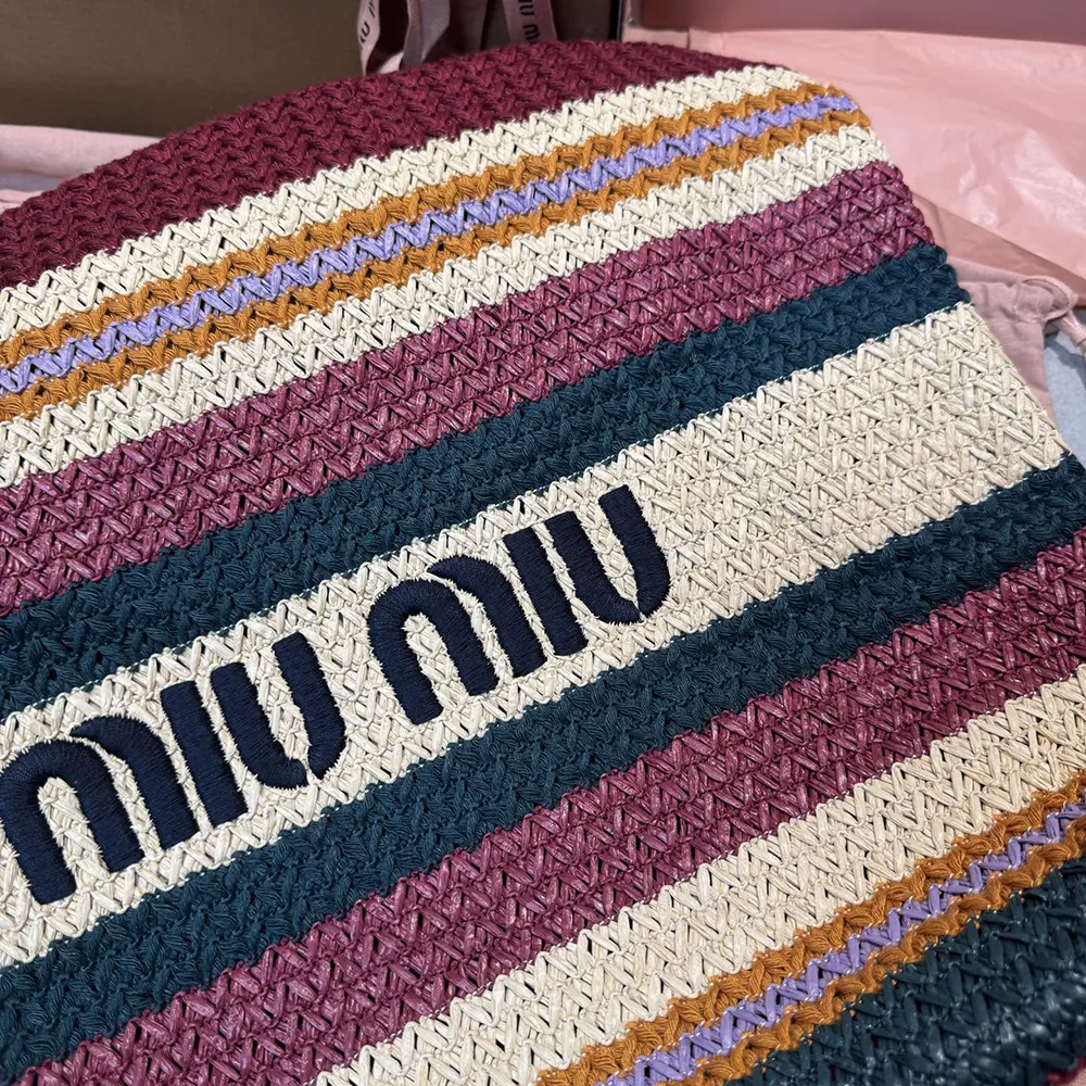 Miu Miu Women Raffia-effect Woven Tote Bag-Bordeaux 5BG228