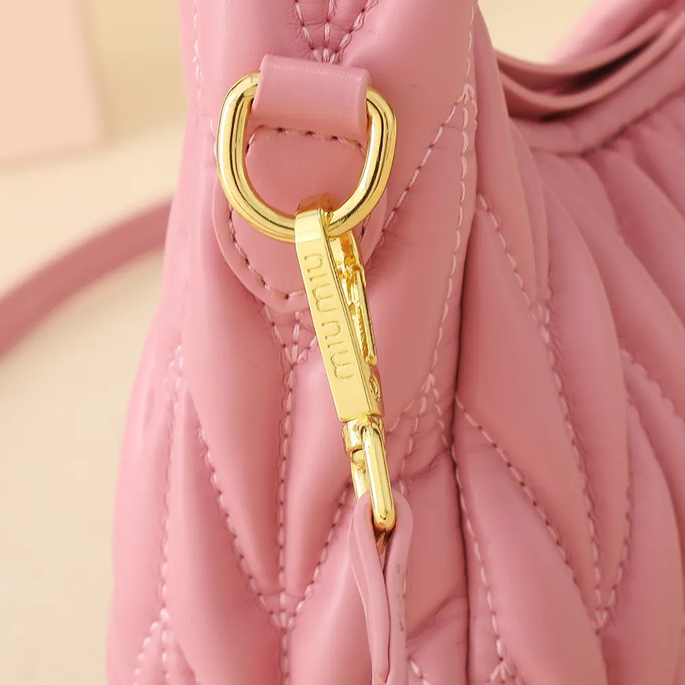 Miu Miu Women Wander Matelassé Nappa Leather Hobo Bag-Pink 5BC125