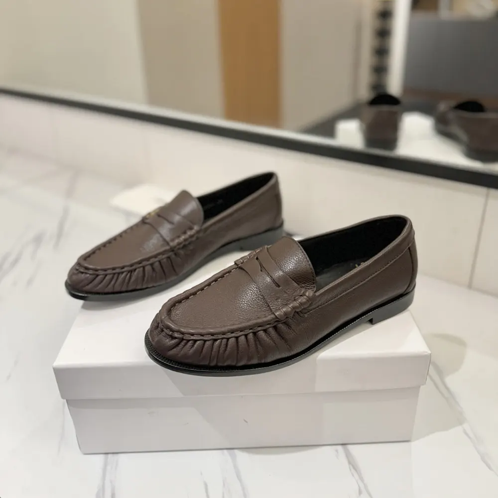 Saint Laurent YSL Unisex Le Loafer Supple in Matte Leather 3947125VA