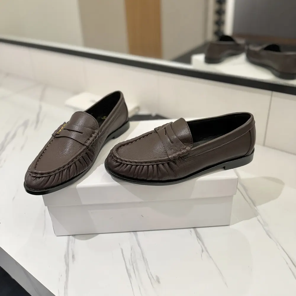 Saint Laurent YSL Unisex Le Loafer Supple in Matte Leather 3947125VA