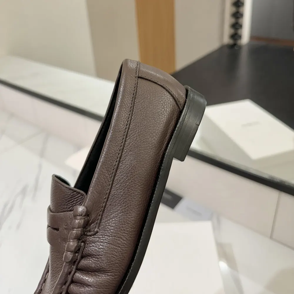 Saint Laurent YSL Unisex Le Loafer Supple in Matte Leather 3947125VA