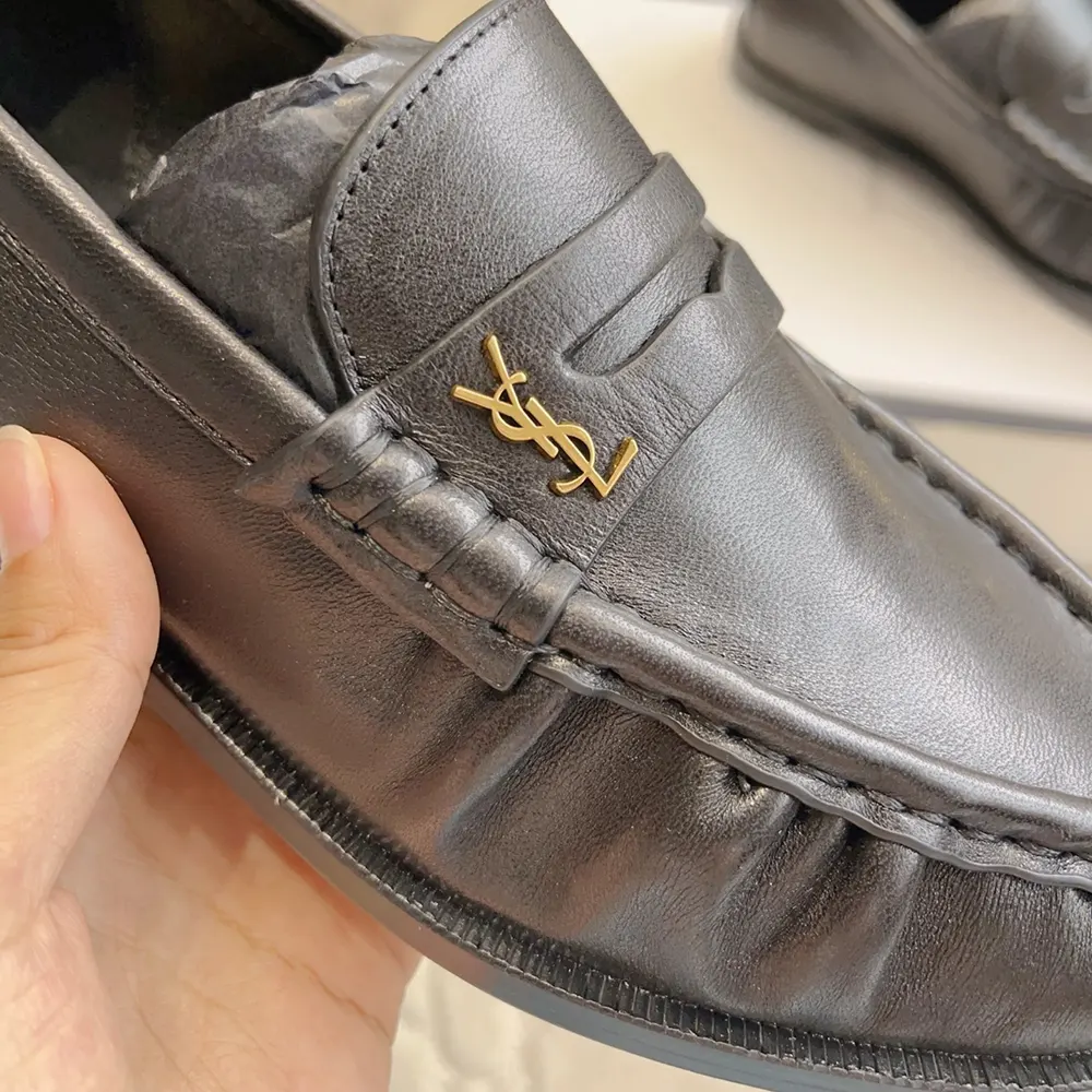 Saint Laurent YSL Unisex Le Loafer Supple in Matte Leather-Black 83947125VA