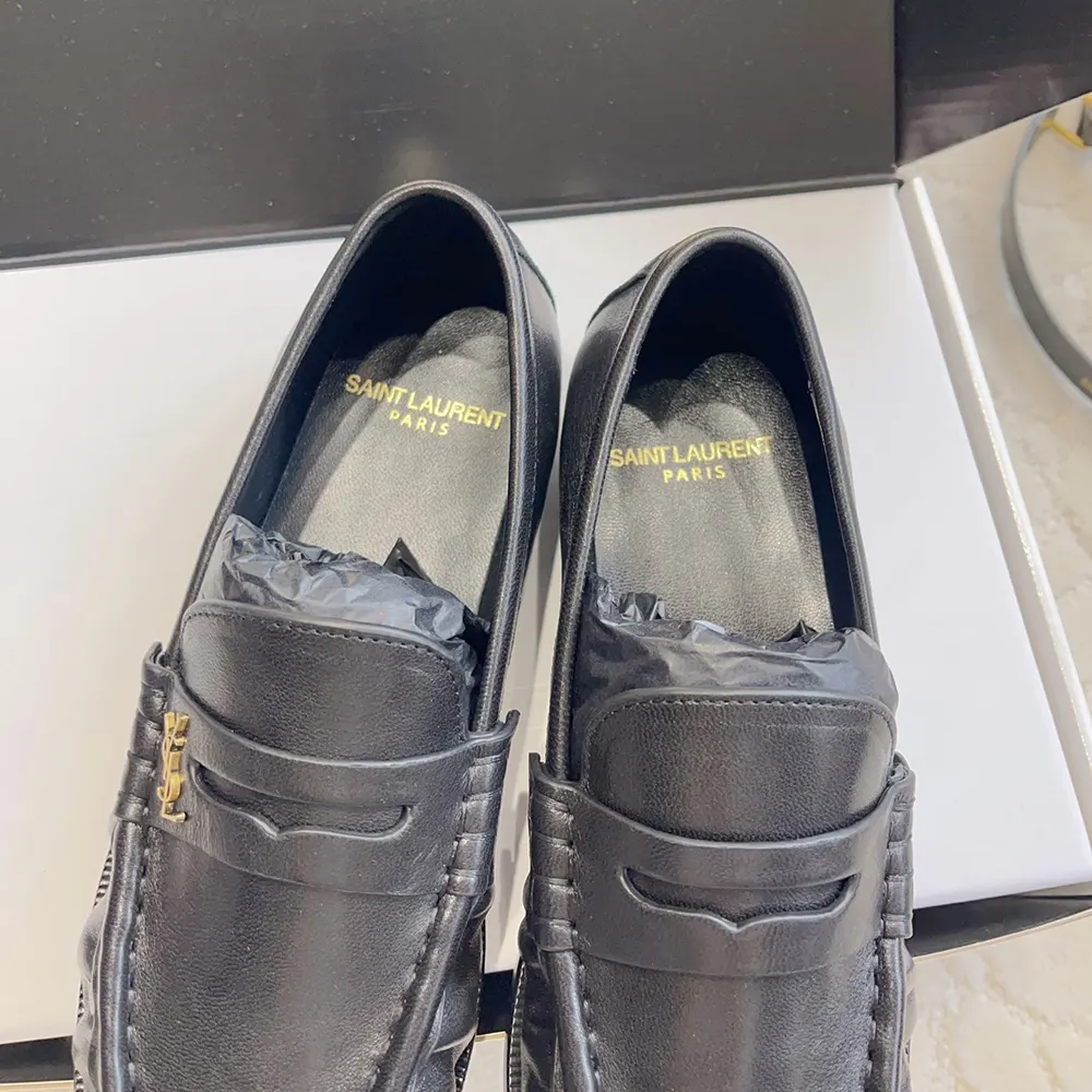 Saint Laurent YSL Unisex Le Loafer Supple in Matte Leather-Black 83947125VA