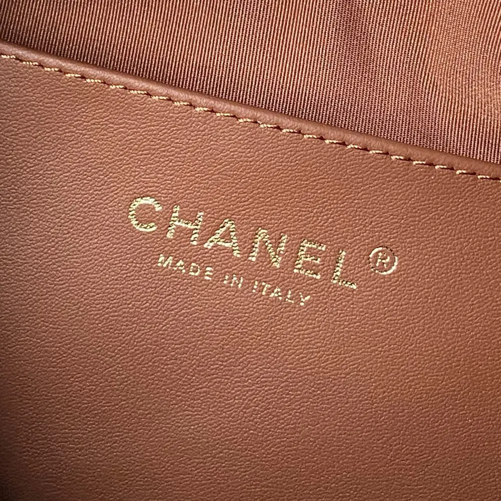 Chanel Women 25K Chain Hobo Tote Bag Gold-Tone Metal-Dark Brown 10 Chanel Women 25K Chain Hobo Tote Bag Gold-Tone Metal-Dark Brown
