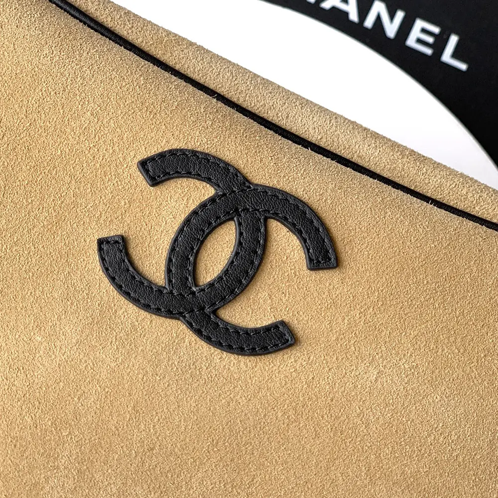 Chanel Women Large Zipped Pouch Suede Calfskin-Beige AP5267 9 Chanel Women Large Zipped Pouch Suede Calfskin-Beige AP5267 - Image 9